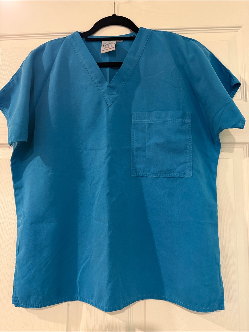 S.C.R.U.B.S. Unisex Medium V-Neck Scrub Top in Teal